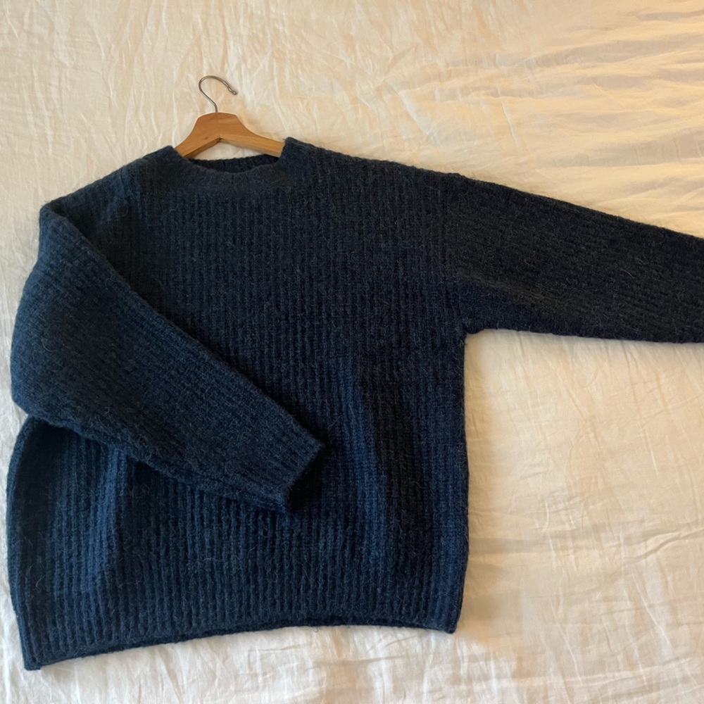 OLIVE - Koya Ribbed Oversize Jumper, Navy
(One Size)